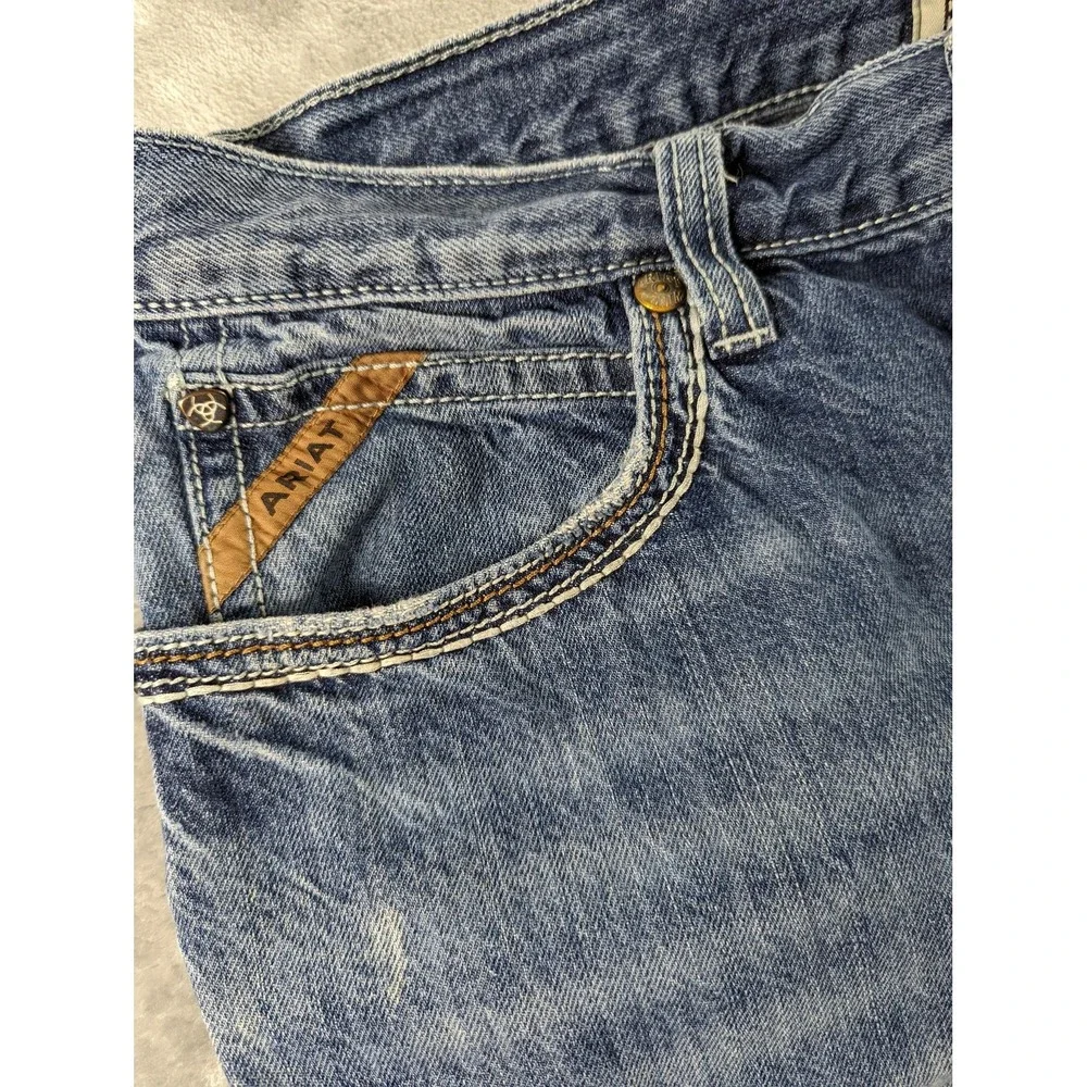 Ariat Jeans Mens 35x28 Blue M4 Relaxed Bootcut Denim Western Cowboy Rodeo READ